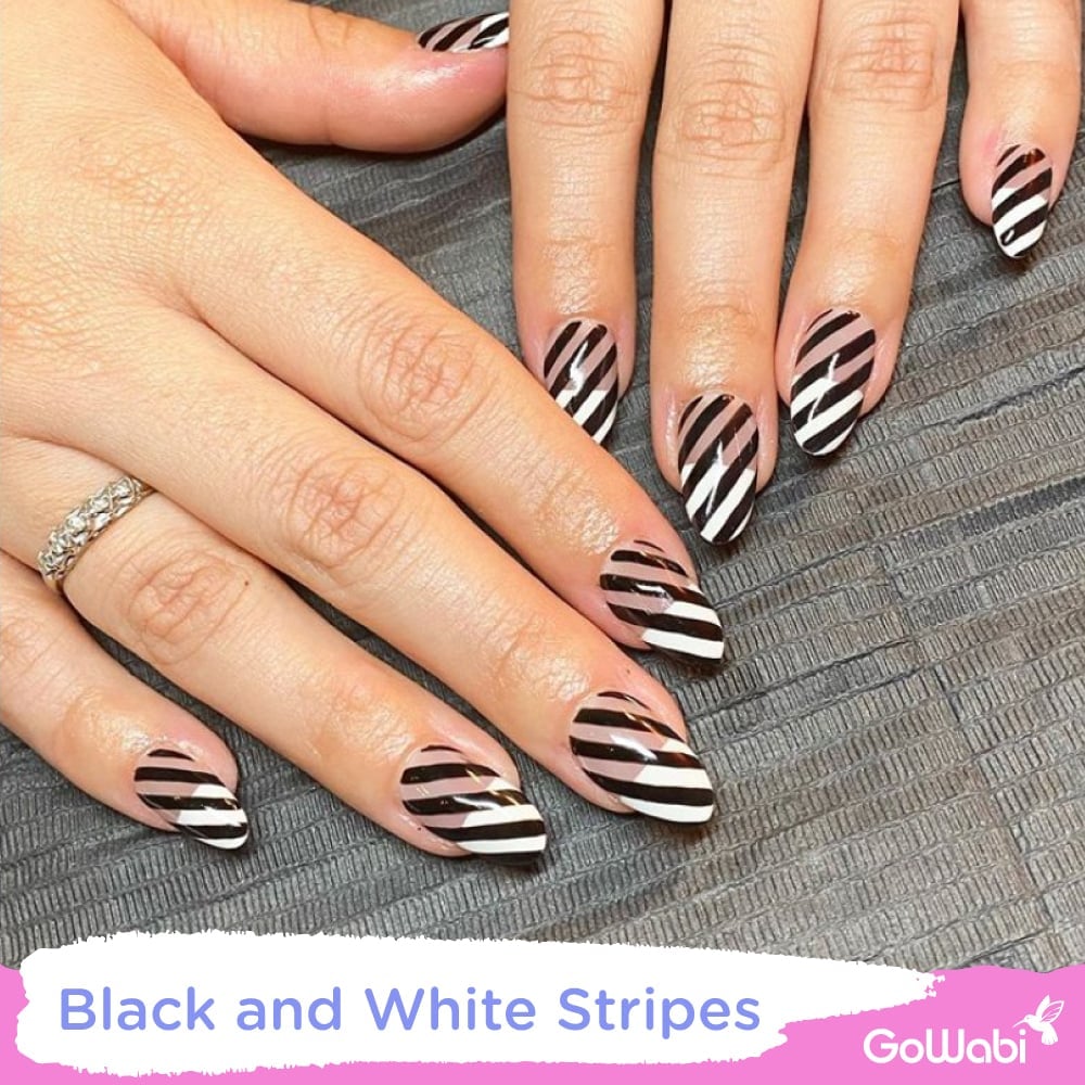 ไอเดียทาเล็บ ลาย black and white stripes