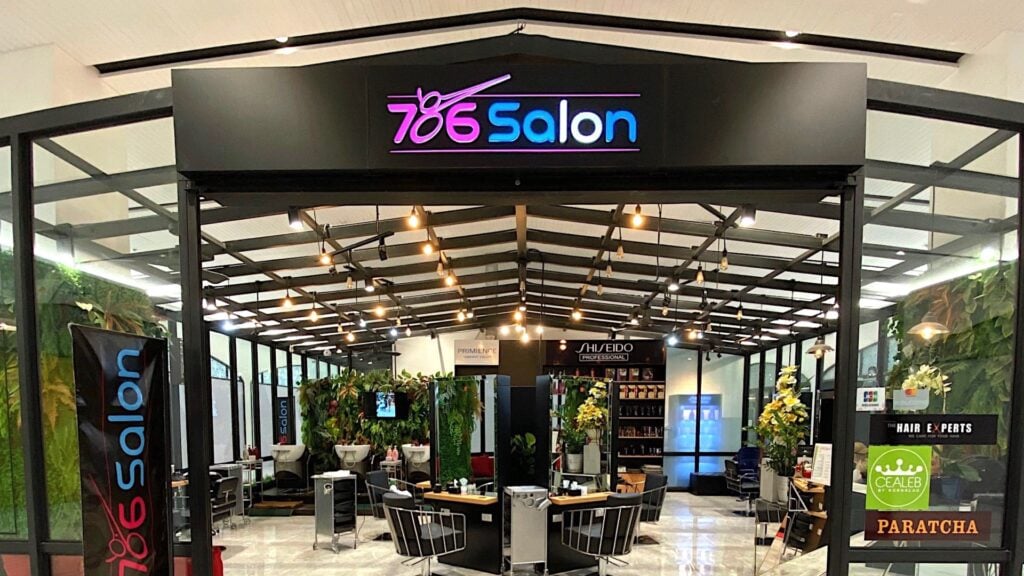 786 Salon - [REVIEW] รีวิว ตัด + ทำสี สวยปัง ผมไม่พัง แถมราคาไม่แพง!