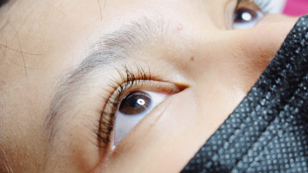 LASH By KIHS Clinic - [REVIEW] รีวิว ต่อขนตาแบบธรรมชาติ ตื่นมาต้องสวย!