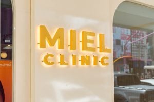 โปรโมชั่น 9.9 miel-clinic6