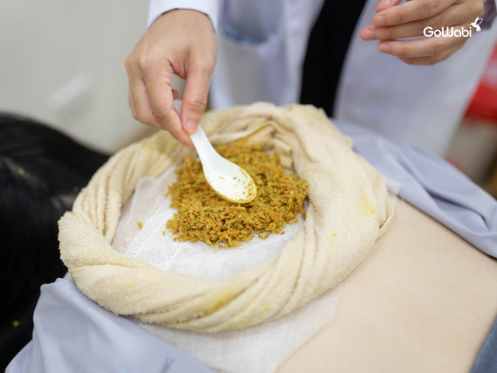 inter wellness clinic รีวิว เตรียมสมุนไพร