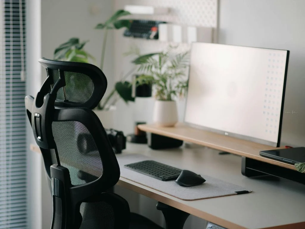 จัดมุมสุขภาพในออฟฟิศ เก้าอี้ ergonomic